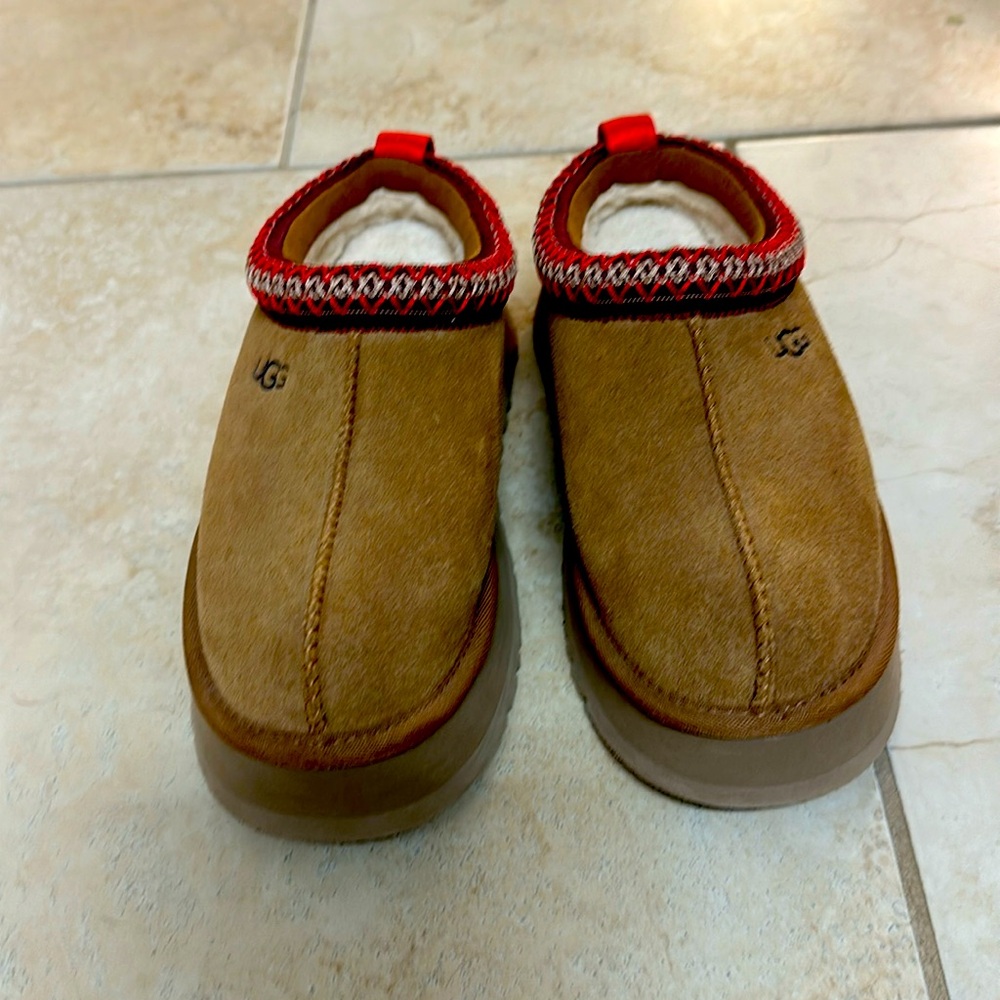 UGG Tasman Slipper